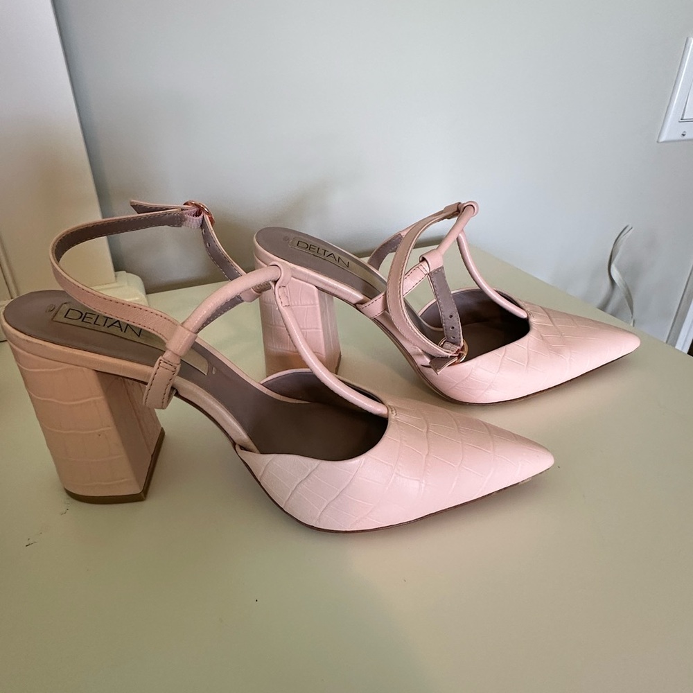 Delman Pink Slingback Heels with Pointed Toe - Picture 3 of 6